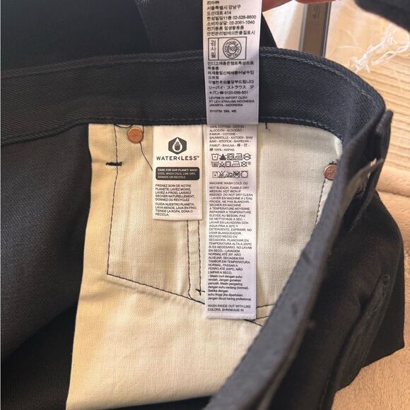 Levi's 501 Black Straight Leg Jeans Timeless Style - Picture 8 of 9